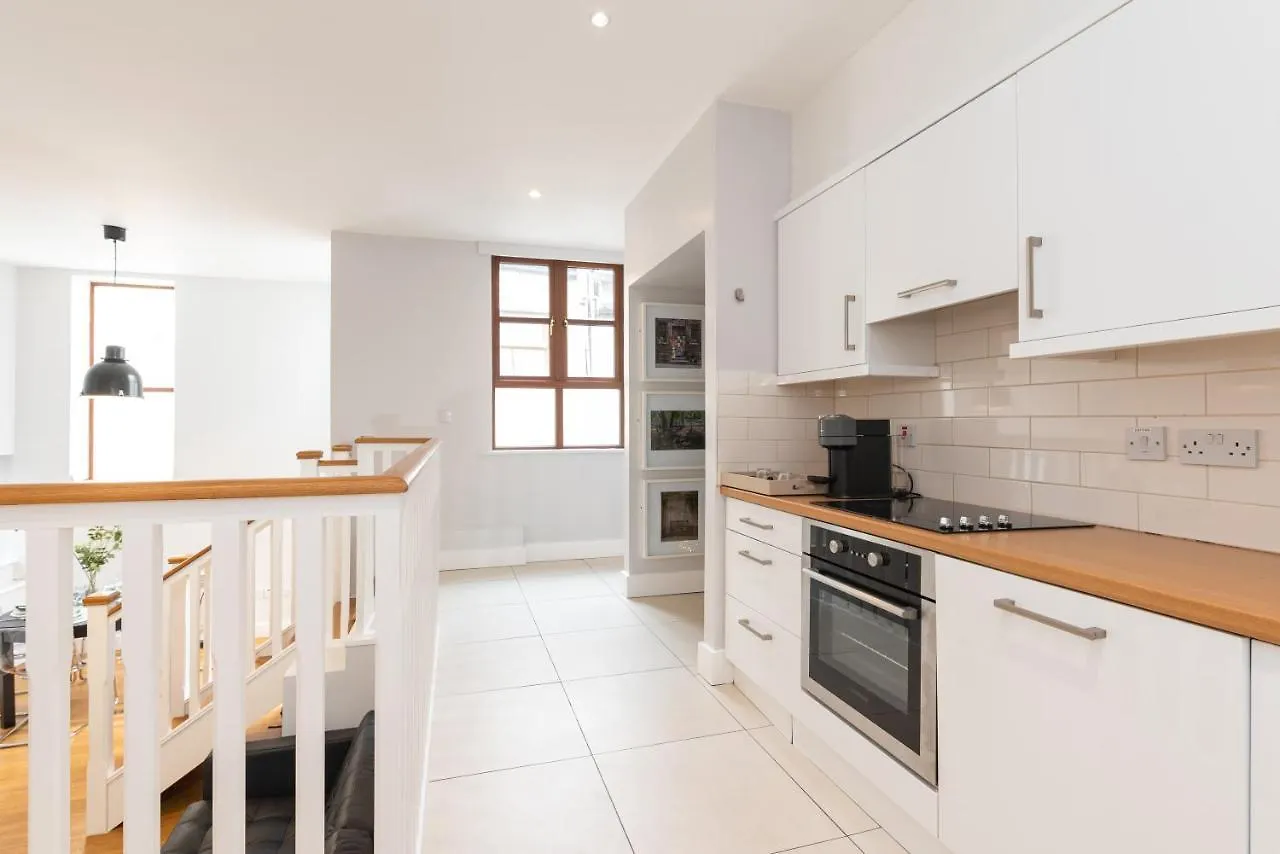 Liptons Court - Irish Stay Group Dublin Apartment