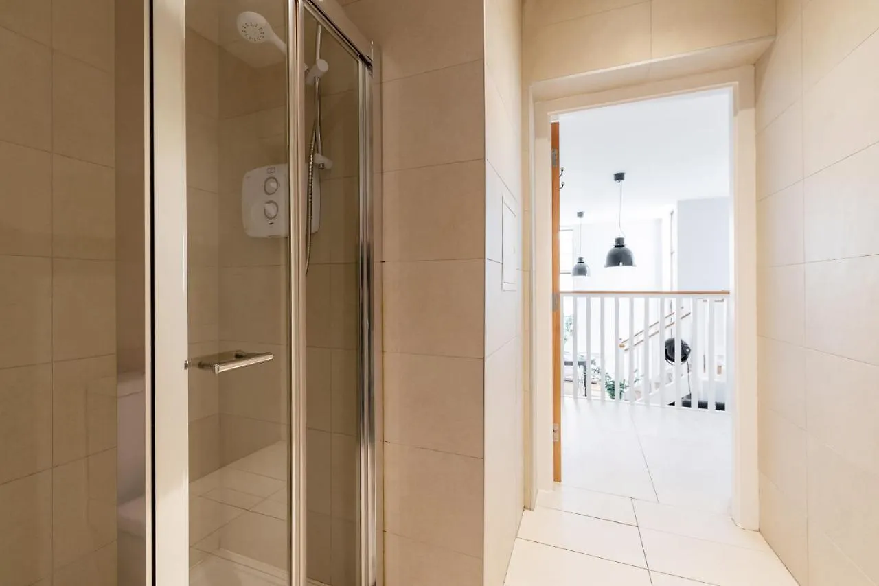Liptons Court - Irish Stay Group Dublin Apartment